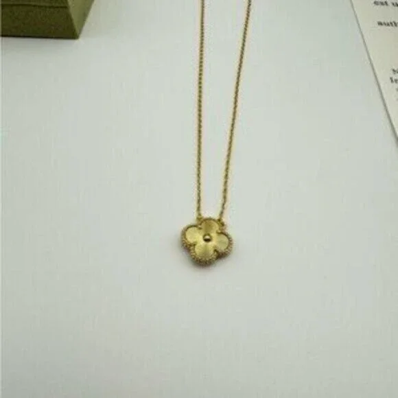 Van Cleef & Arpels Gold Necklace with Organic Texture